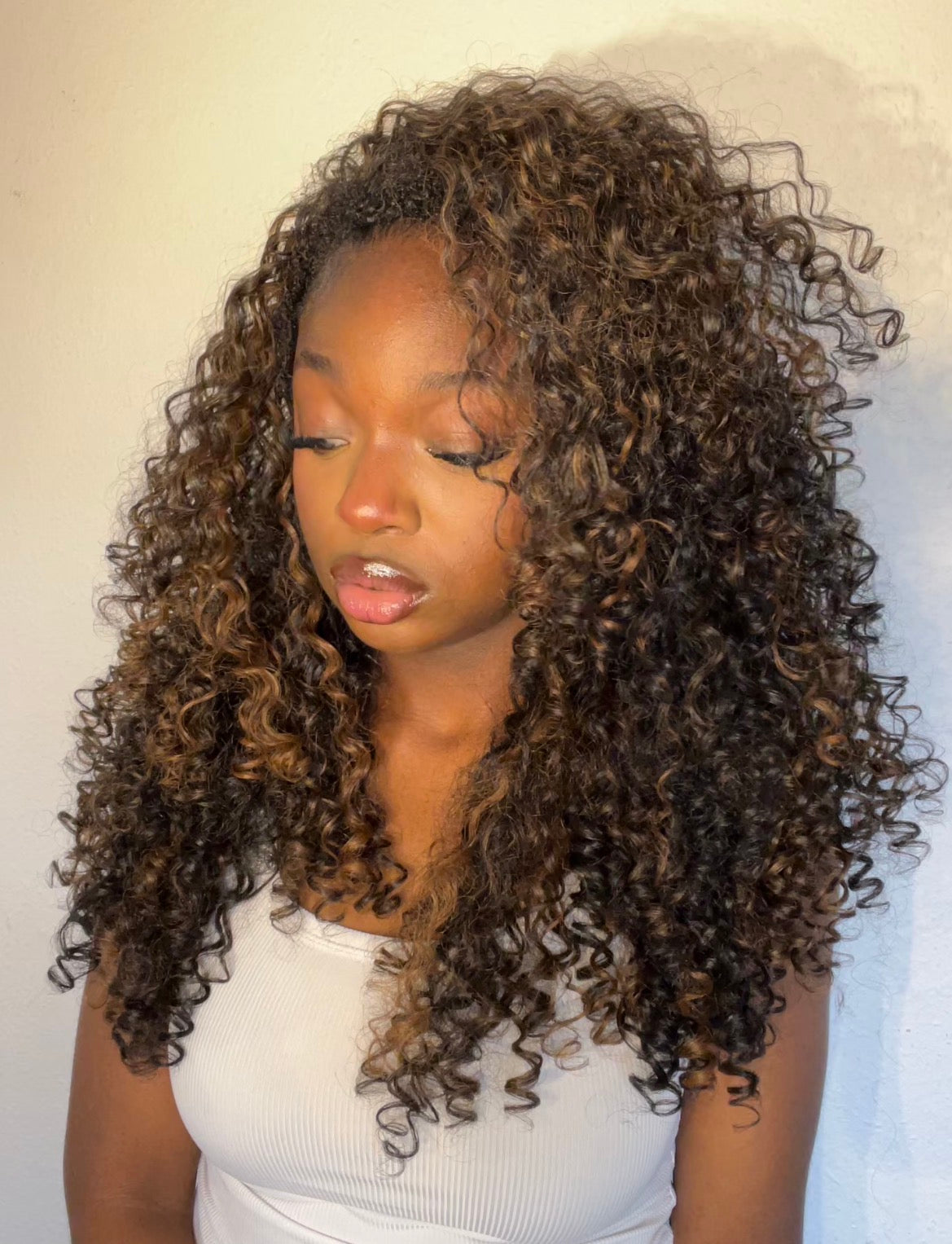 HALF WIG CURLY :                                             HILIGHTS